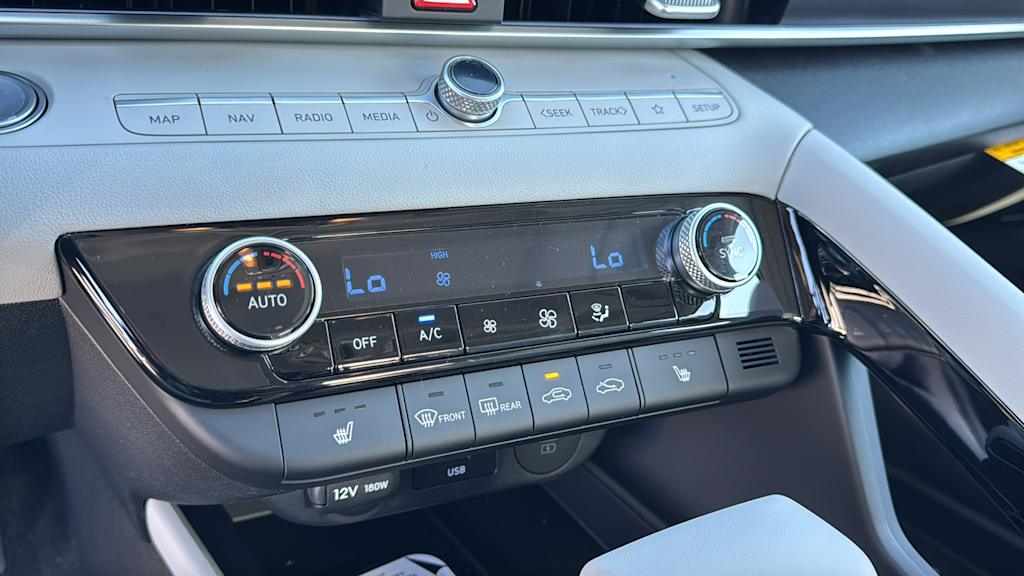 Thumbnail: 2026 Hyundai Elantra - 22