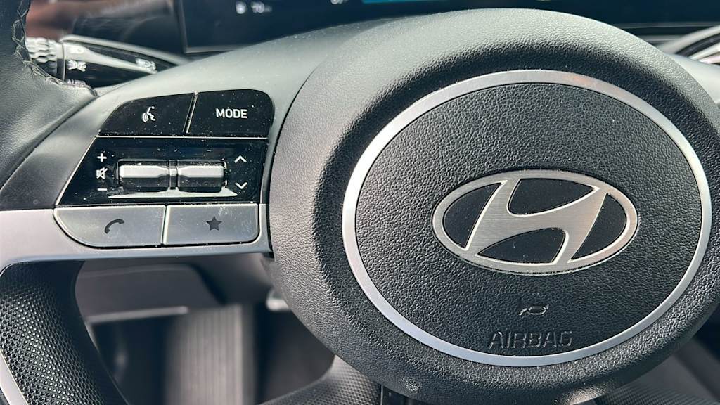 Thumbnail: 2024 Hyundai Elantra - 18
