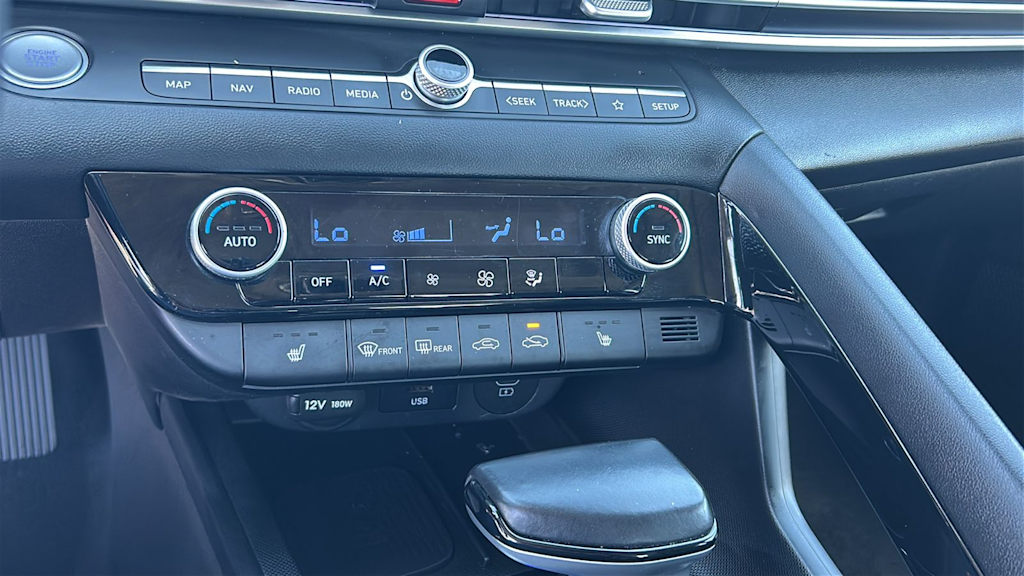 Thumbnail: 2024 Hyundai Elantra - 22