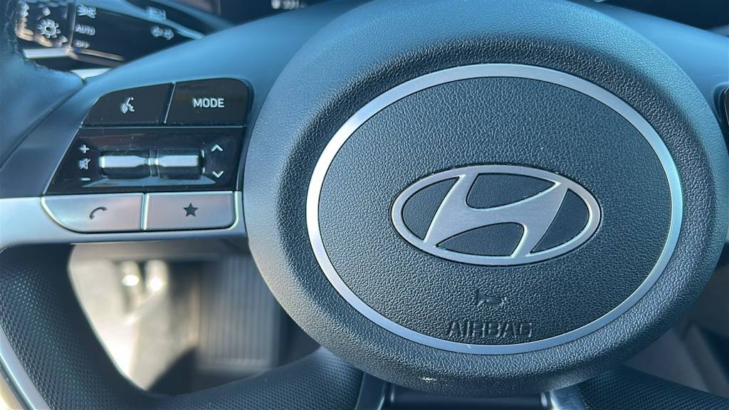 Thumbnail: 2024 Hyundai Elantra - 25