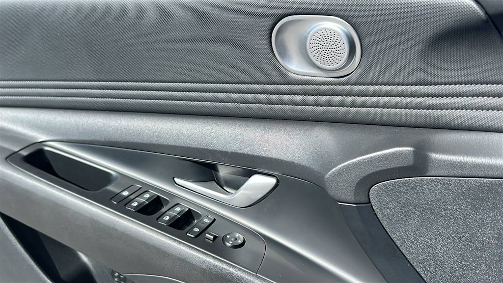 Thumbnail: 2024 Hyundai Elantra - 7