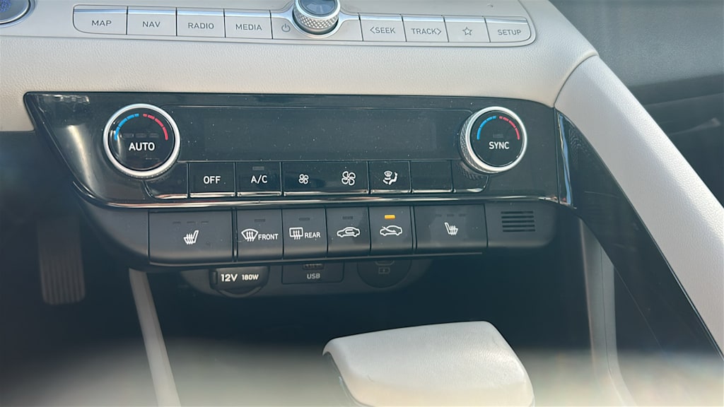 Thumbnail: 2025 Hyundai Elantra - 15