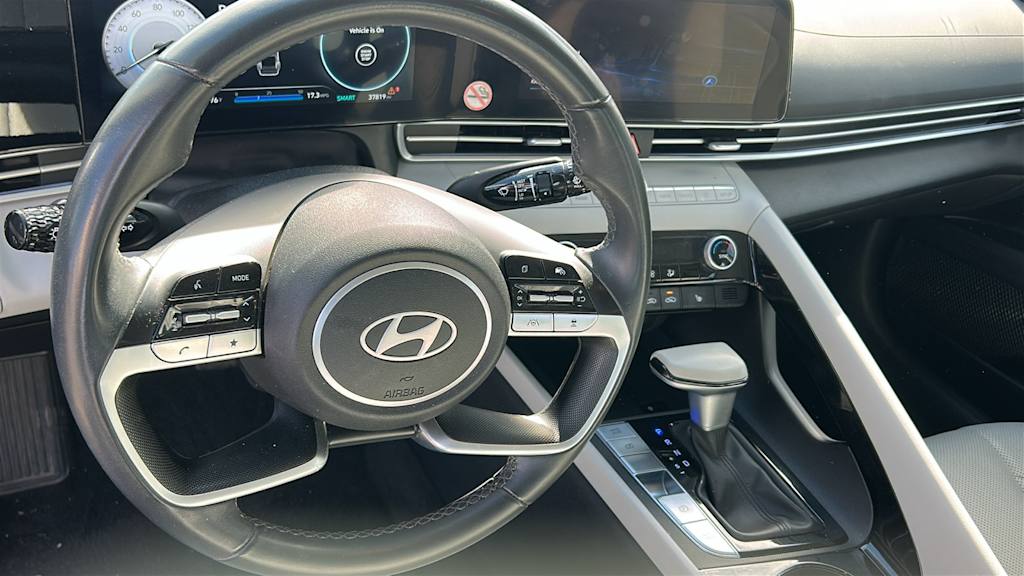 Thumbnail: 2025 Hyundai Elantra - 2