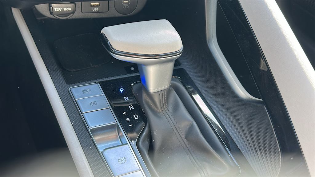 Thumbnail: 2025 Hyundai Elantra - 10