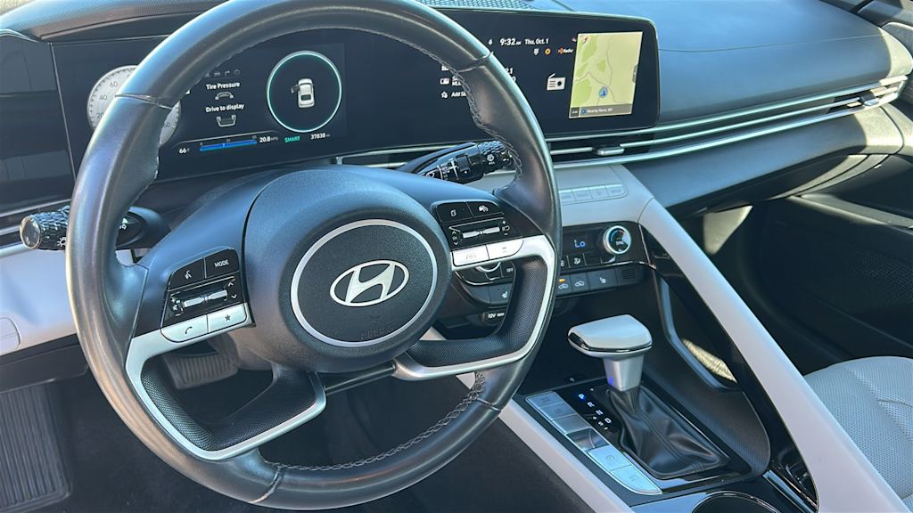 Thumbnail: 2025 Hyundai Elantra - 2