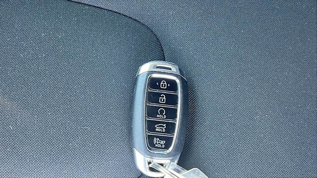 2023 Hyundai Elantra SEL 18
