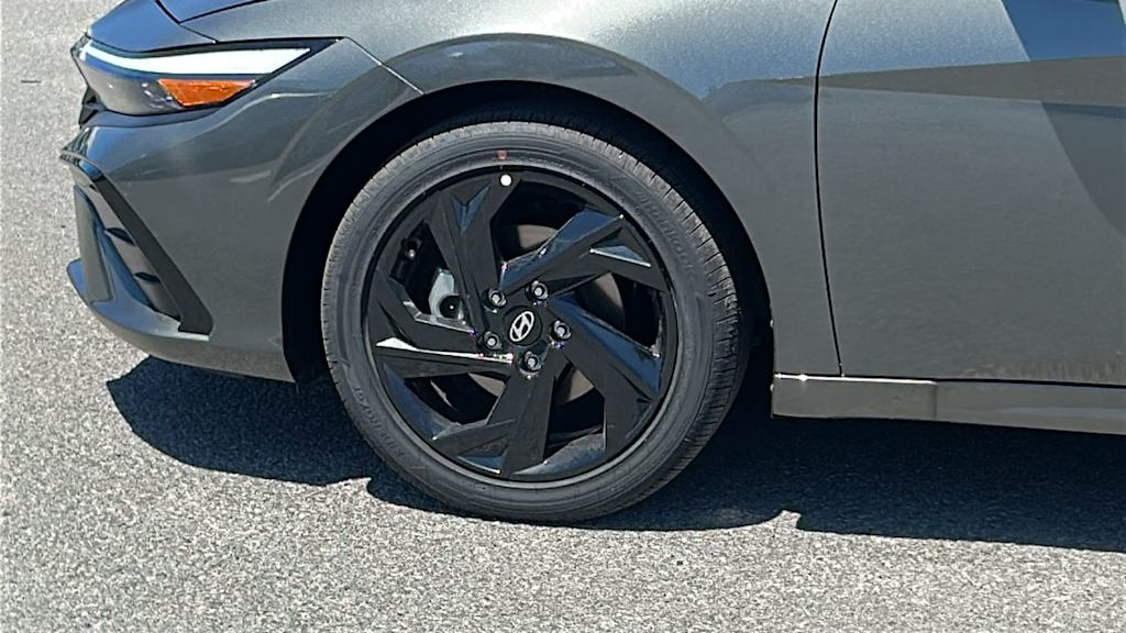 Thumbnail: 2026 Hyundai Elantra - 8