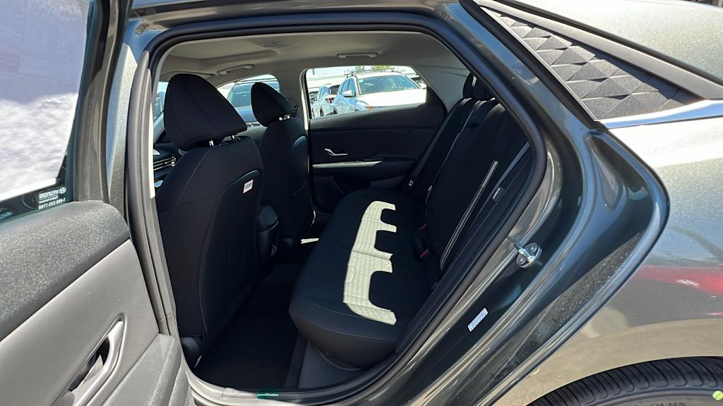 2024 Hyundai Elantra SEL 22
