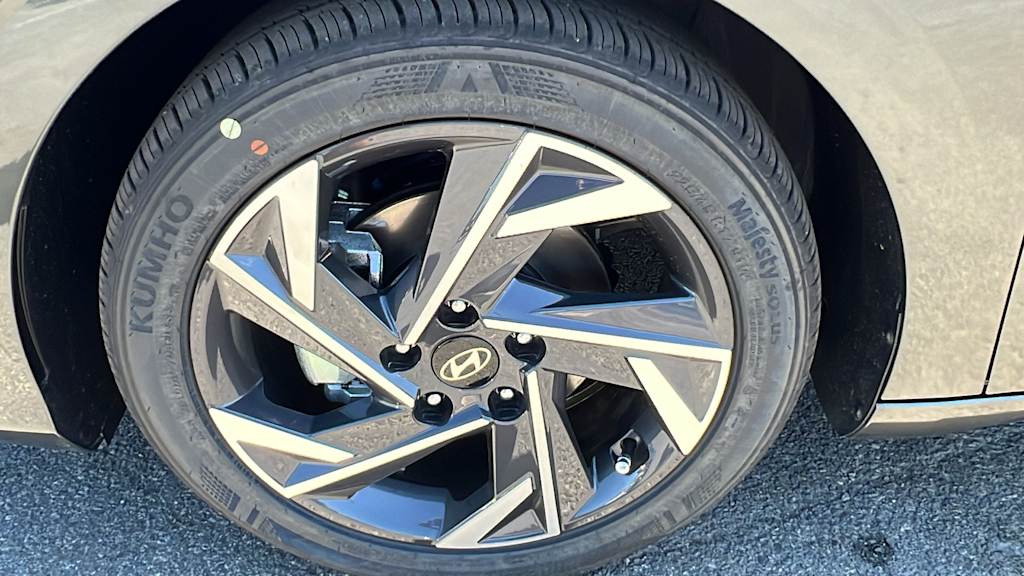 2024 Hyundai Elantra SEL 9