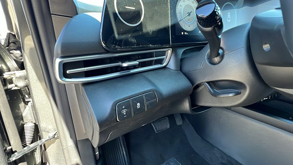 2024 Hyundai Elantra SEL 31