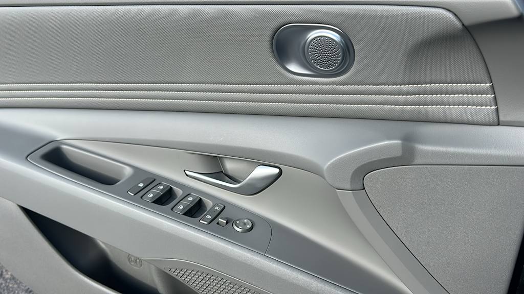 Thumbnail: 2026 Hyundai Elantra - 27