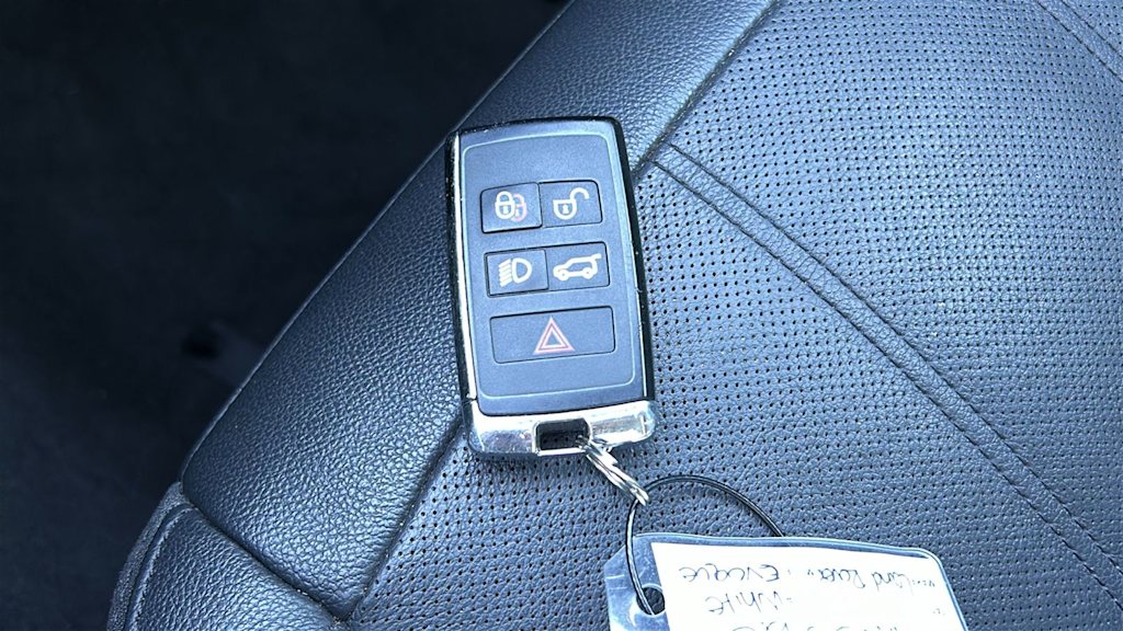 Thumbnail: 2024 Land Rover Range Rover Evoque - 17