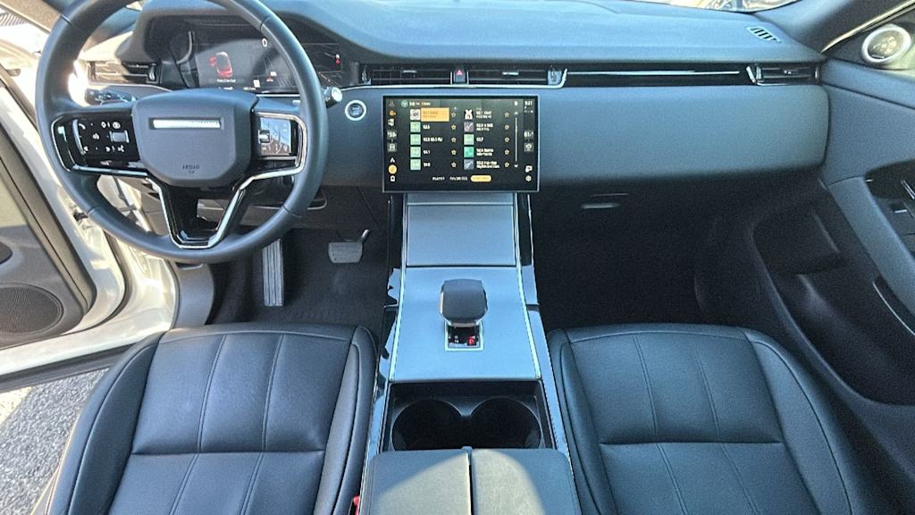 Thumbnail: 2024 Land Rover Range Rover Evoque - 12