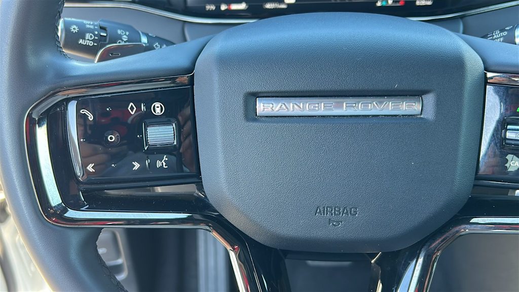 Thumbnail: 2024 Land Rover Range Rover Evoque - 25