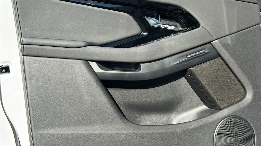 Thumbnail: 2024 Land Rover Range Rover Evoque - 27