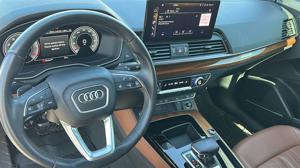 Thumbnail: 2021 Audi Q5 - 2