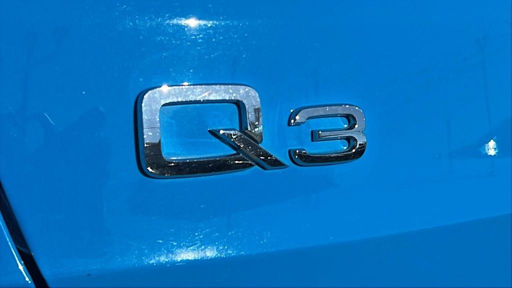 Thumbnail: 2023 Audi Q3 - 7