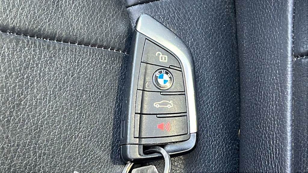 Thumbnail: 2018 BMW X1 - 17