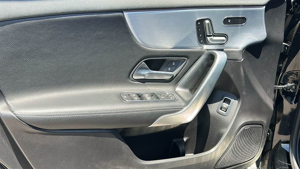 Thumbnail: 2019 Mercedes-Benz A-Class - 28