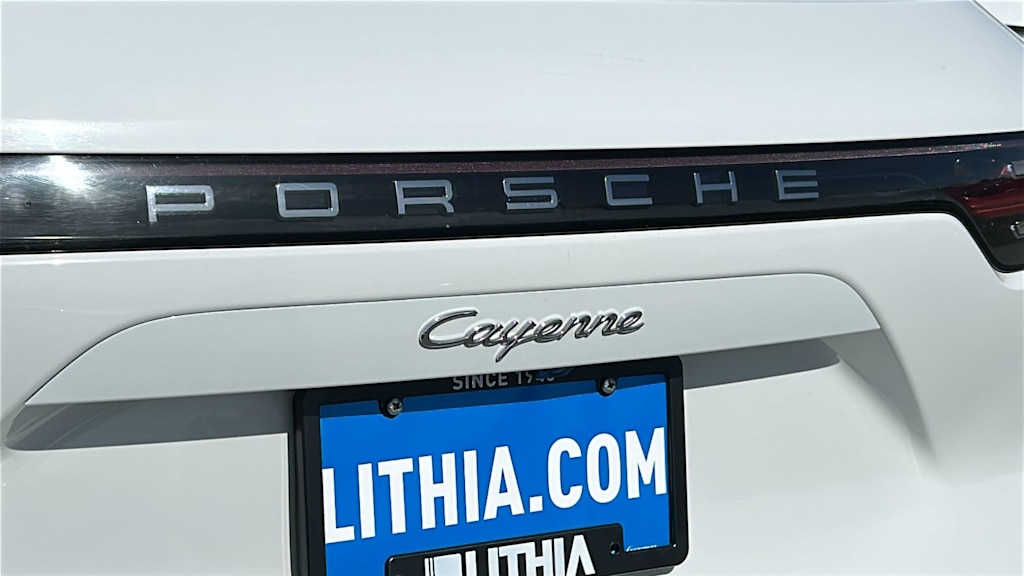 Thumbnail: 2023 Porsche Cayenne - 7