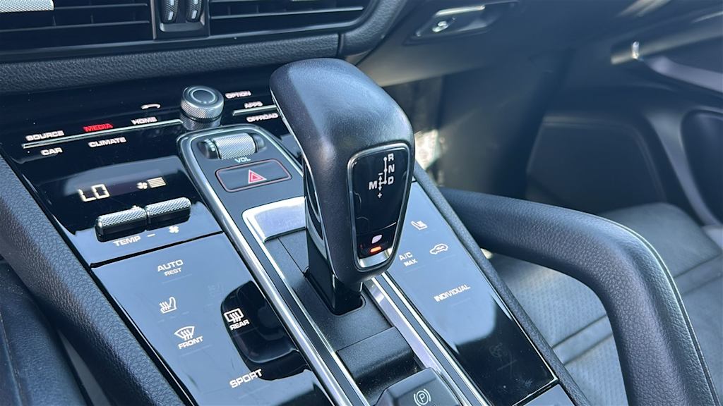 Thumbnail: 2023 Porsche Cayenne - 14