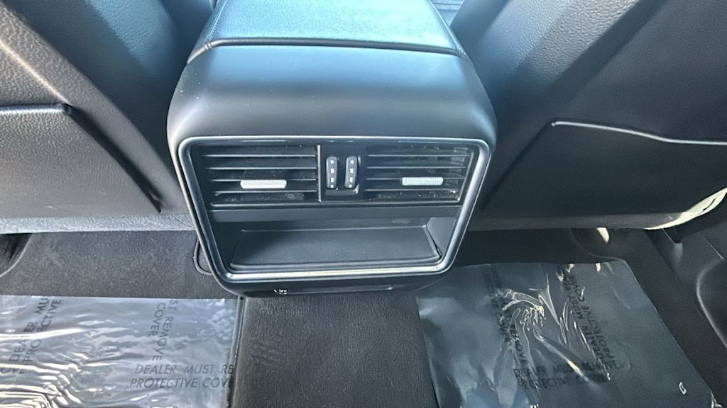 Thumbnail: 2023 Porsche Cayenne - 29