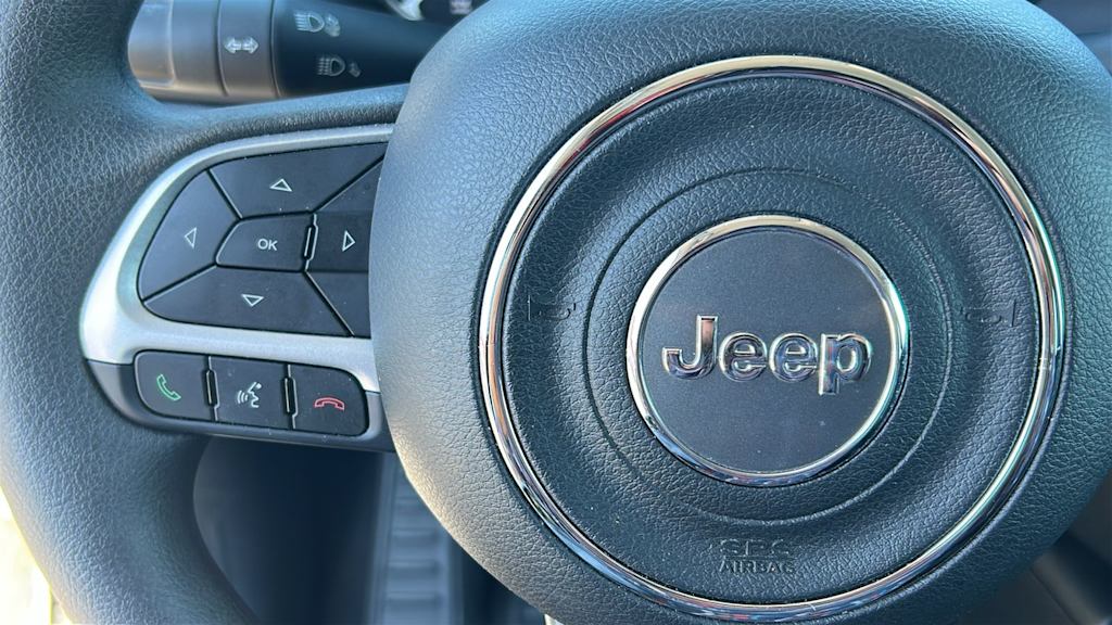 Thumbnail: 2023 Jeep Renegade - 25