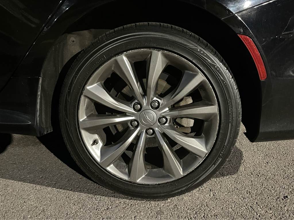 Thumbnail: 2015 Chrysler 200 - 6