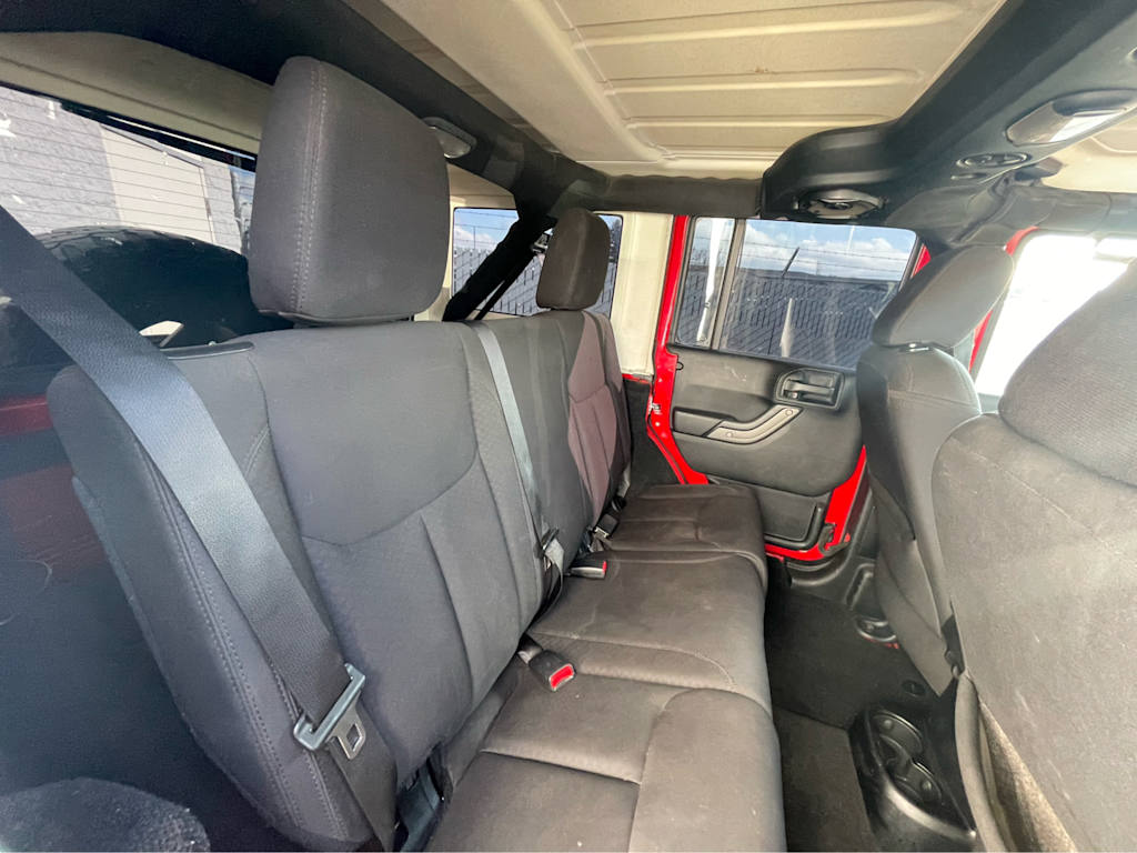 Thumbnail: 2014 Jeep Wrangler - 24