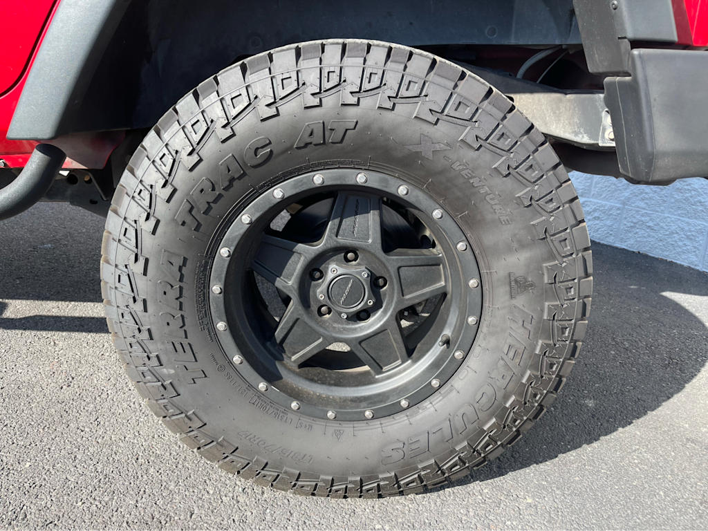 Thumbnail: 2014 Jeep Wrangler - 7