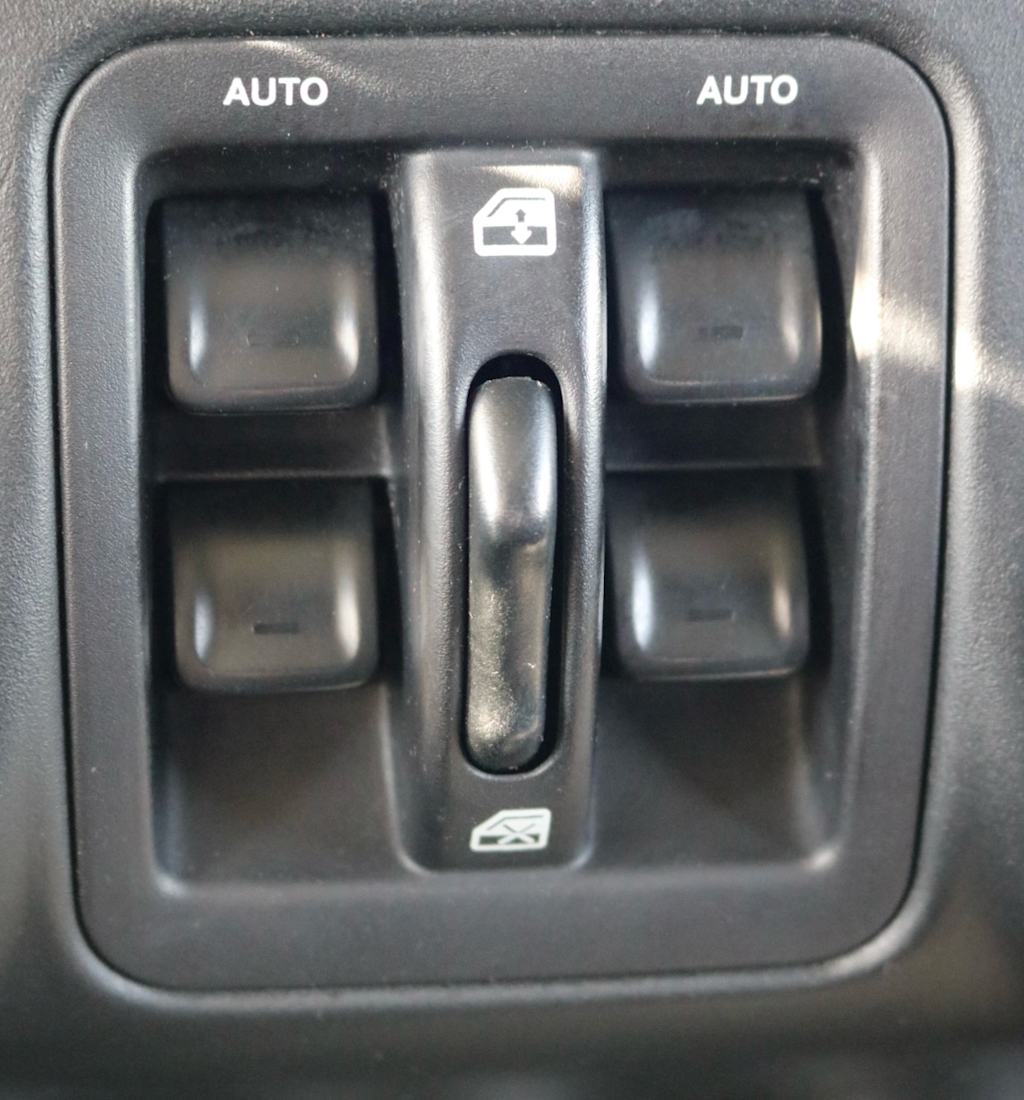 Thumbnail: 2018 Jeep Wrangler - 10
