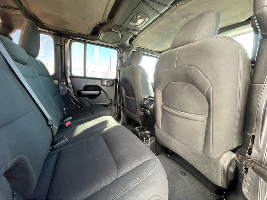 Thumbnail: 2018 Jeep Wrangler - 25