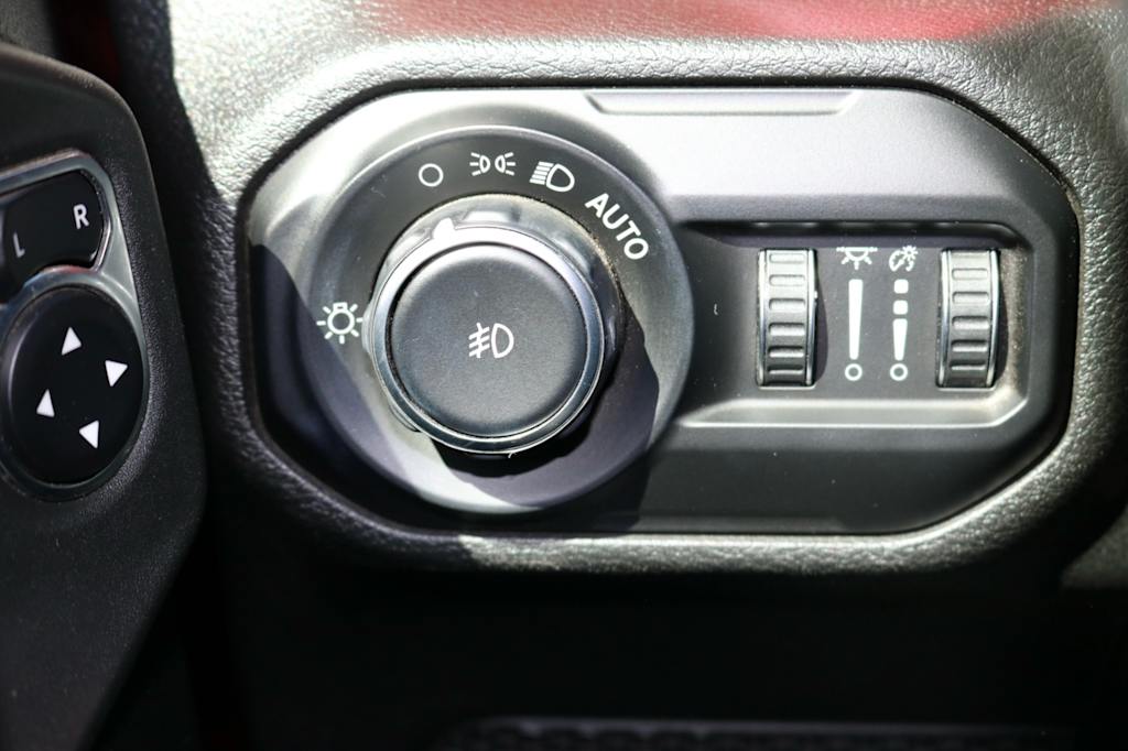 Thumbnail: 2021 Jeep Wrangler - 23