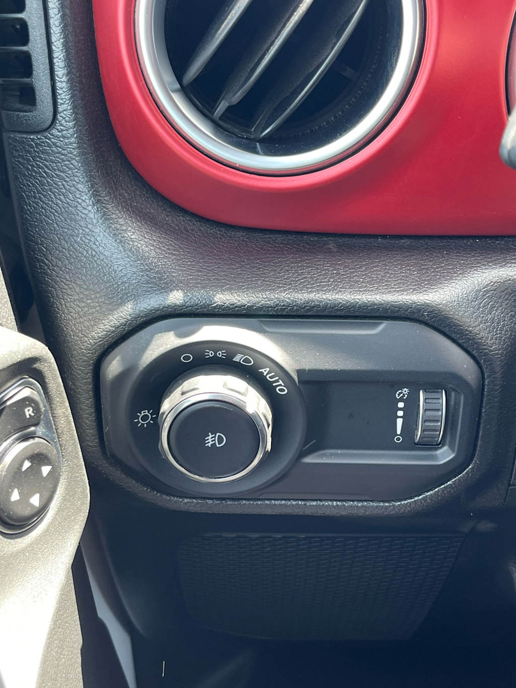 Thumbnail: 2023 Jeep Wrangler - 23