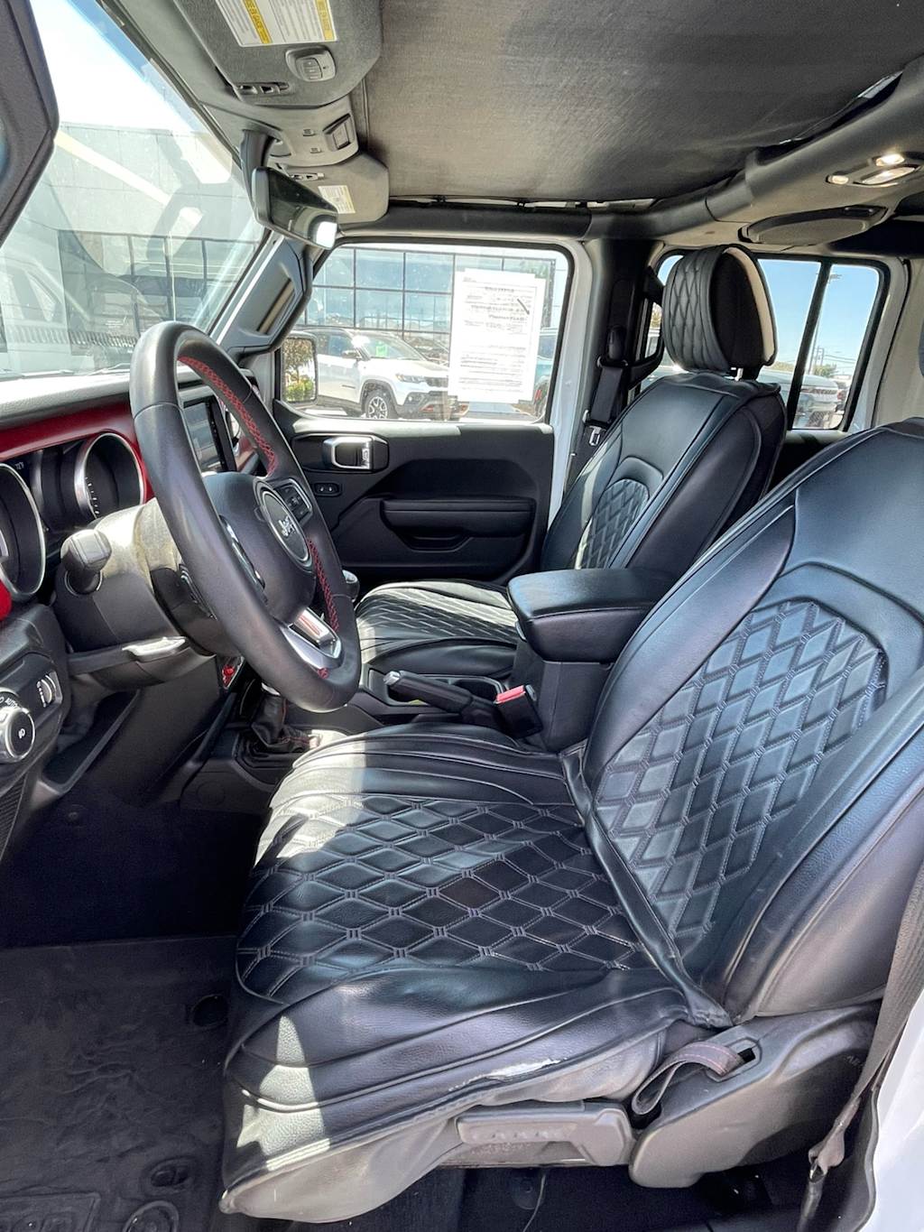 Thumbnail: 2023 Jeep Wrangler - 28