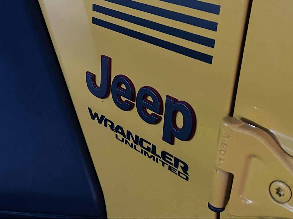 Thumbnail: 2019 Jeep Wrangler - 5
