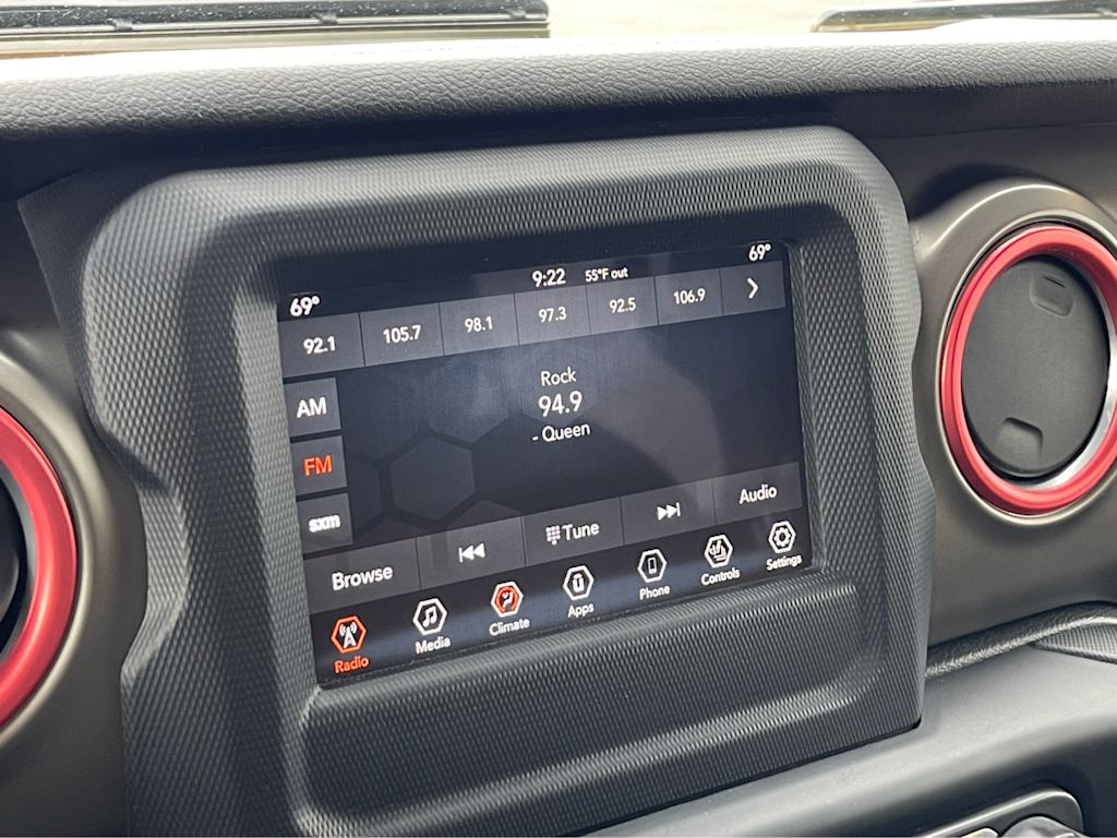 Thumbnail: 2019 Jeep Wrangler - 13