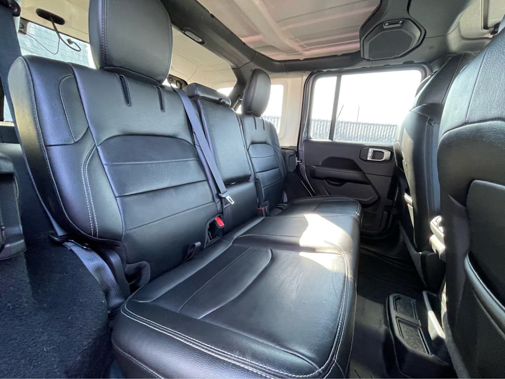 Thumbnail: 2021 Jeep Wrangler - 29