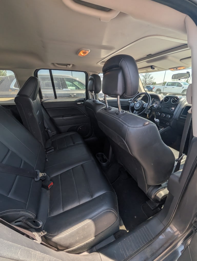 Thumbnail: 2015 Jeep Patriot - 29