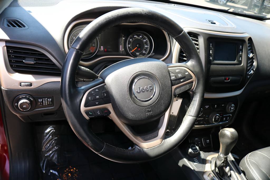 Thumbnail: 2015 Jeep Cherokee - 11