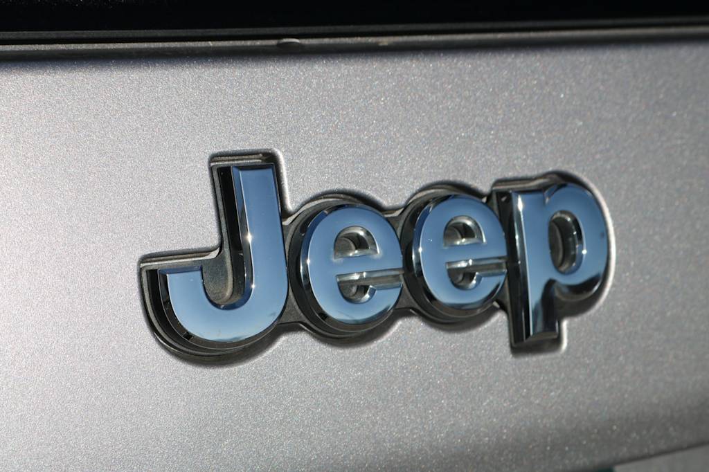 Thumbnail: 2020 Jeep Cherokee - 20