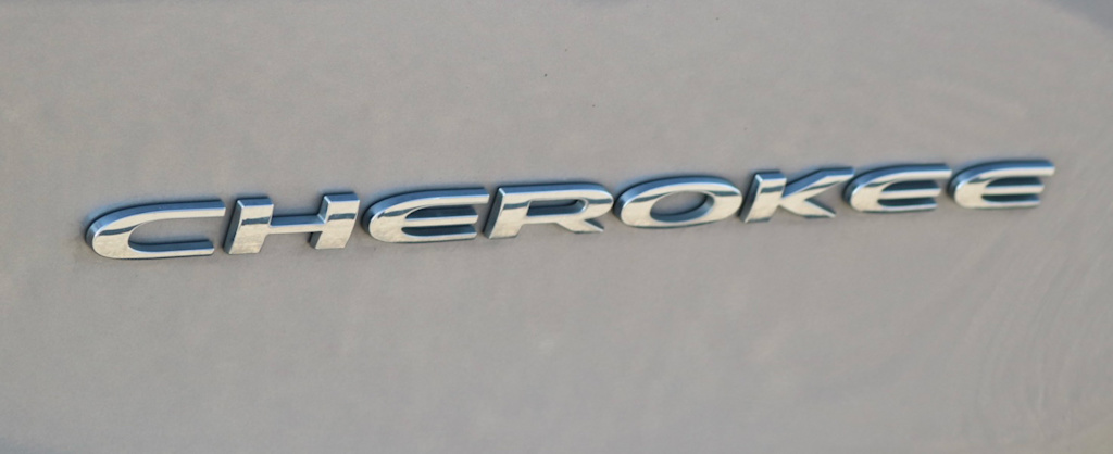 Thumbnail: 2020 Jeep Cherokee - 5