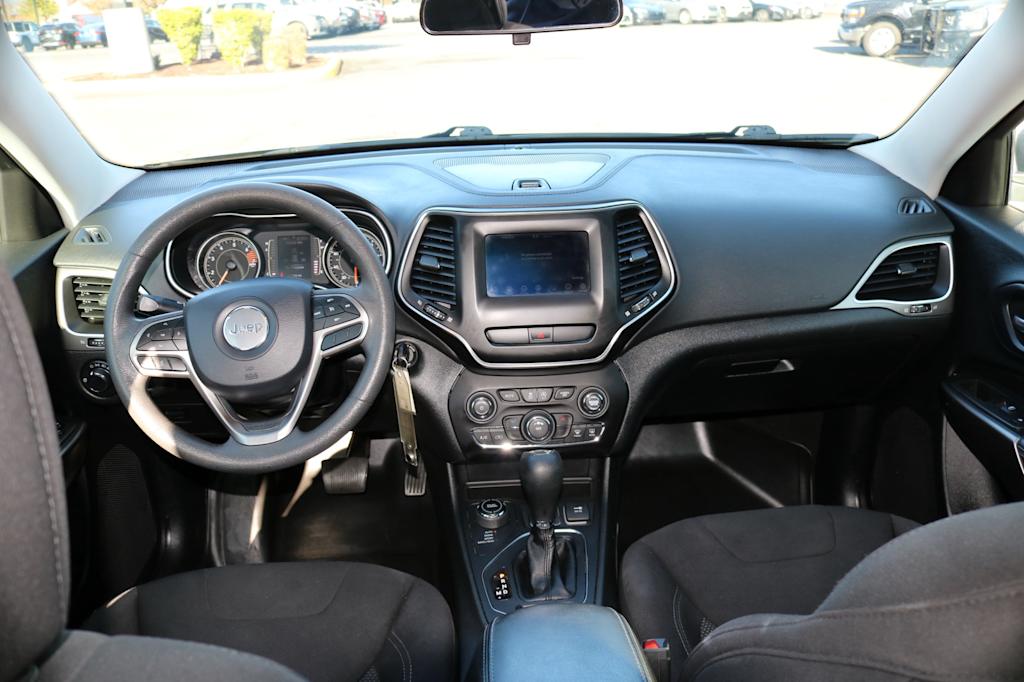 Thumbnail: 2020 Jeep Cherokee - 7