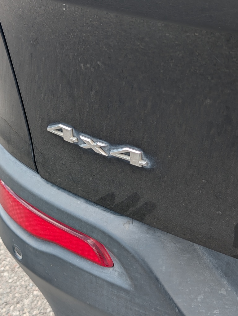 Thumbnail: 2017 Jeep Cherokee - 13