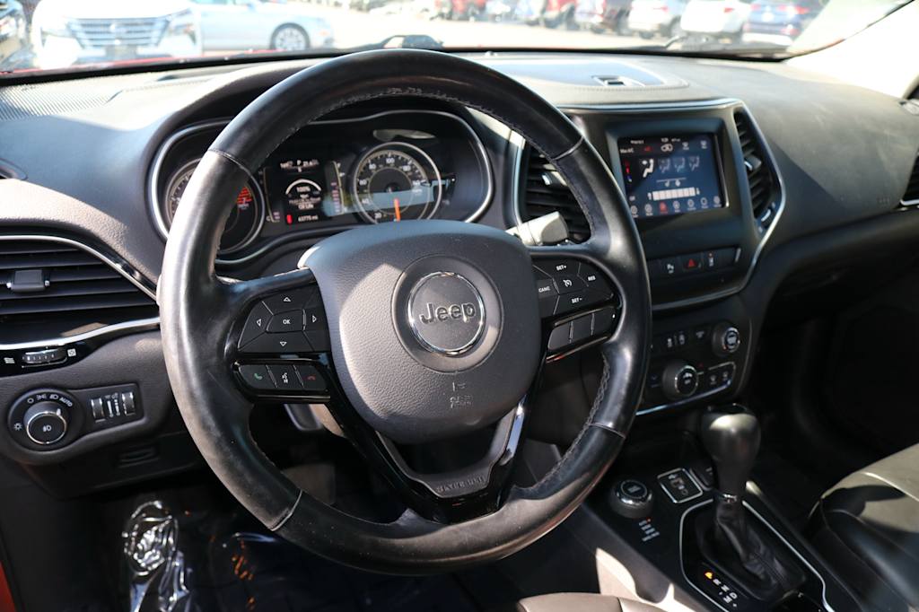 Thumbnail: 2021 Jeep Cherokee - 11