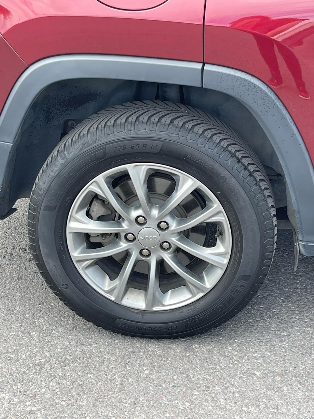 Thumbnail: 2019 Jeep Cherokee - 7