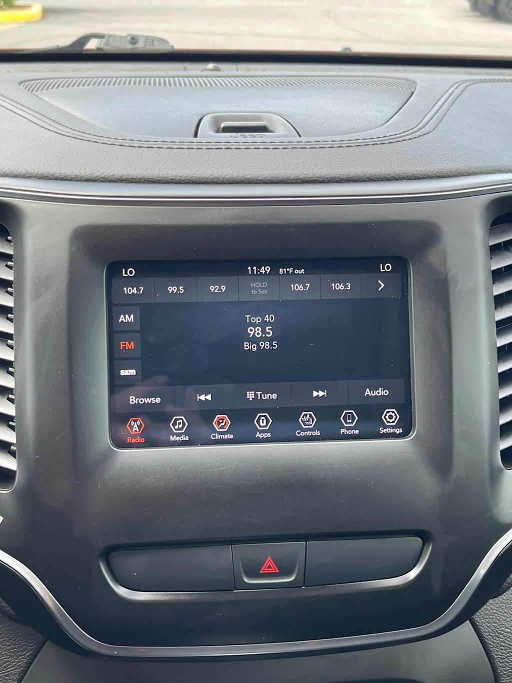 Thumbnail: 2019 Jeep Cherokee - 13