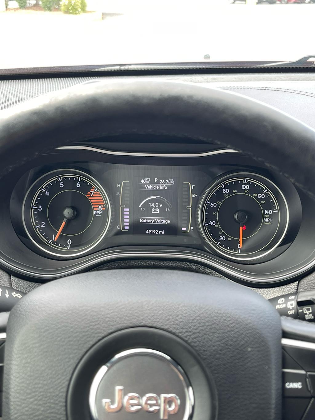 Thumbnail: 2019 Jeep Cherokee - 14