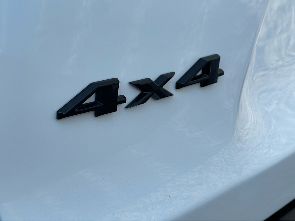 Thumbnail: 2023 Jeep Cherokee - 22