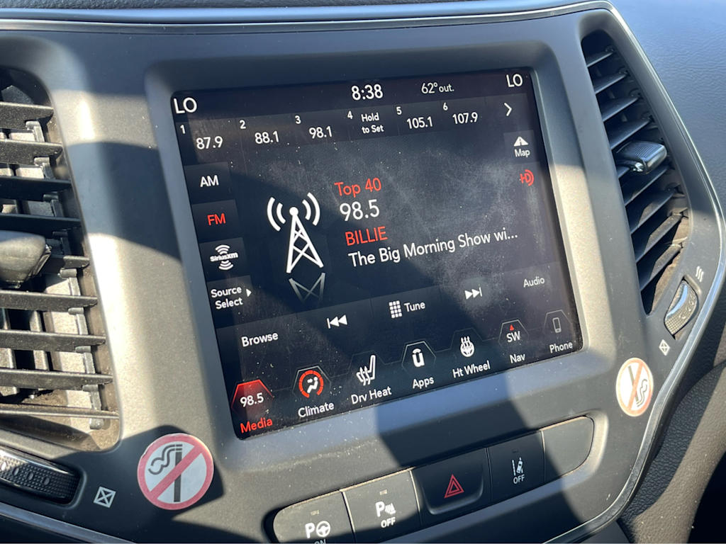 Thumbnail: 2023 Jeep Cherokee - 14